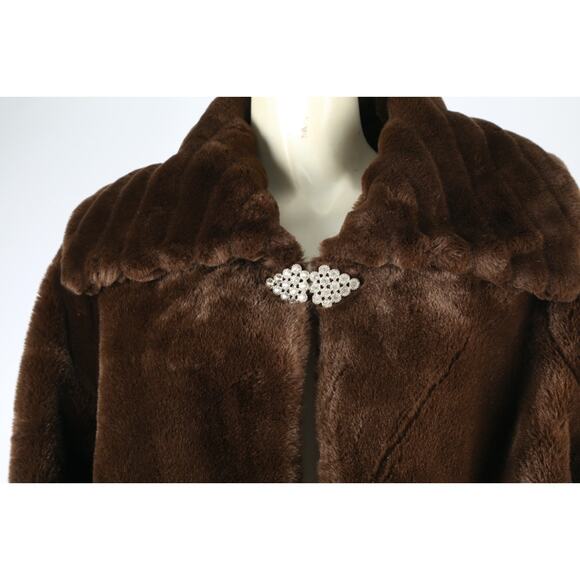 1 Madison Brown Faux Fur Short Coat Jacket Women’s Size Large L Winter Warm - Picture 4 of 10
